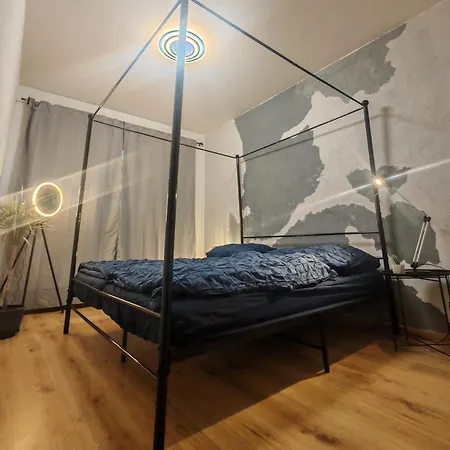 Apartament S Vyhladom Na Martinske Hole V Industrialnom Style
