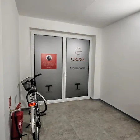 Apartament S Vyhladom Na Martinske Hole V Industrialnom Style *