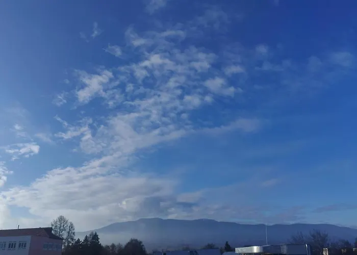 Apartment S Vyhladom Na Martinske Hole V Industrialnom Style *